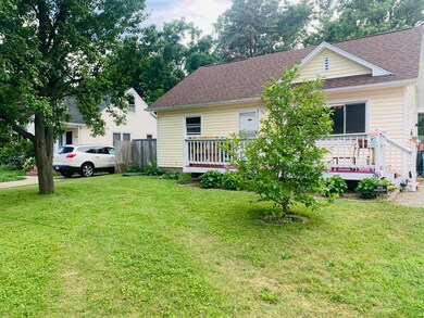 3514 Schlee St, Lansing, MI 48910 - photo 2