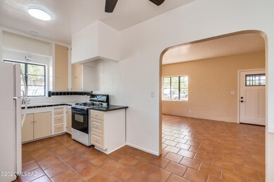 Kitchen-Living Room
