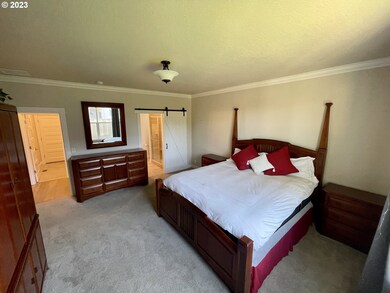 Bedroom, Owner's Suite