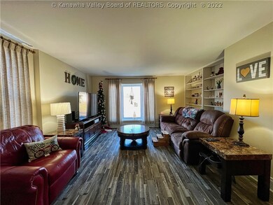 1309 Myers Ave, Dunbar, WV 25064 - photo 6