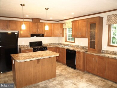 18 Acorn Ln, Boyertown, PA 19512 - photo 2