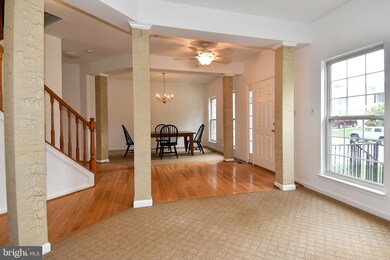 9809 Pheasant Run Ct, Laurel, MD 20708 - photo 5