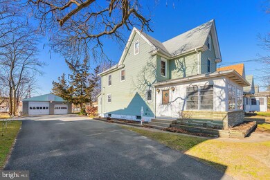 540 N Delaware St, Paulsboro, NJ 08066 - photo 2