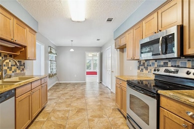 802 Franklin Ct, Slidell, LA 70458 - photo 5