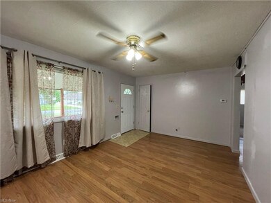 329 Thelma Dr, Sheffield Lake, OH 44054 - photo 4