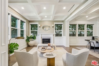 14000 Morrison St, Sherman Oaks, CA 91423 - photo 3