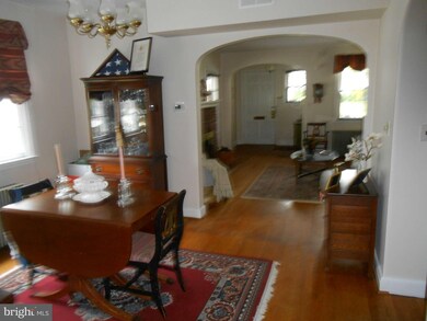 621 Warwick Rd, Baltimore, MD 21229 - photo 7