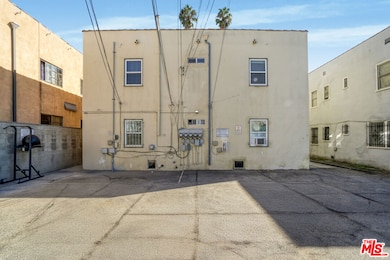 325 N Stanley Ave, Los Angeles, CA 90036 - photo 7