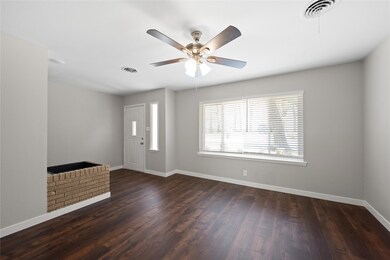 904 Trailwood Dr, Hurst, TX 76053 - photo 7