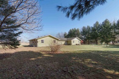 1665-1667 Hook Island Rd, Dunn, WI 53575 - photo 3