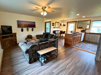 Living Rm