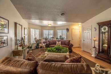 3709 Fairfax Ave, Farmington, NM 87402 - photo 3