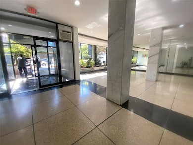 Park Regent Condominium unit 2, Flushing, NY 11355 - photo 5