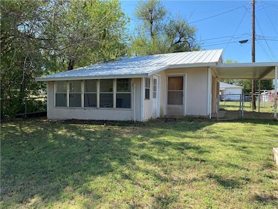 212 E Beech St, Tecumseh, OK 74873 - photo 5