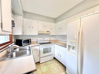 504 S Shadowood Ln, Princeton, WV 24740 - photo 6