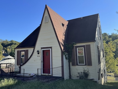 216 Sutherland Dr, Charleston, WV 25303 - photo 3