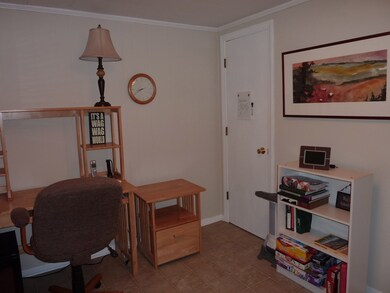 Entry/Office