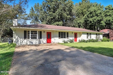 703 Franklin Dr, Clinton, MS 39056 - photo 3