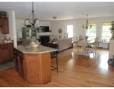 216 Reservoir St unit 201, Holden, MA 01520 - photo 2