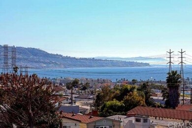 Ocean view (zoomed in) of Palos Verdes and Catalin
