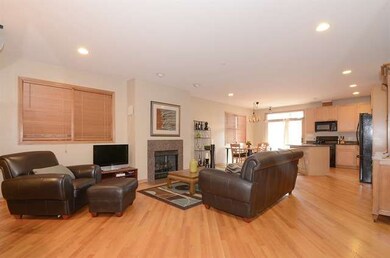 917 N Honore St unit 1N, Chicago, IL 60622 - photo 2