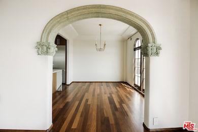 1302 N Sweetzer Ave unit 401, West Hollywood, CA 90046 - photo 4