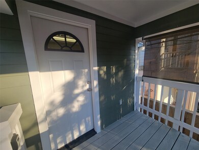 720 W Temple St unit 2, Houston, TX 77009 - photo 4