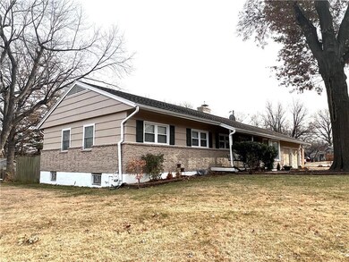 7301 Larsen Ln, Shawnee, KS 66203 - photo 6