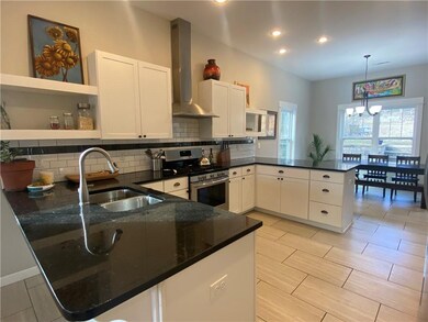 849 S Washington Ave, Fayetteville, AR 72701 - photo 5