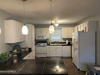 3A Queens Haven Kitchen