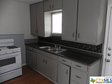 202 E Halstead Ave, Copperas Cove, TX 76522 - photo 7