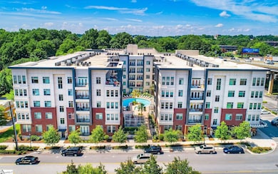 212 E Broad St unit Gingham, Greenville, SC 29601 - photo 6