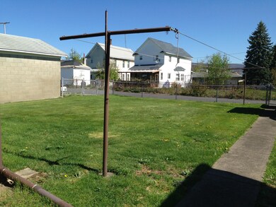 1618 Elizabeth St, Scranton, PA 18504 - photo 3