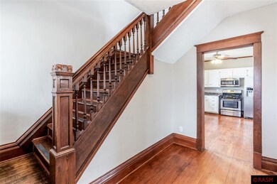 1203 N 5th St, Mankato, MN 56001 - photo 2