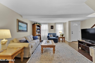 Livingroom 2 18 Pine