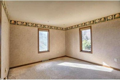 29 Golfview Ln, Reading, PA 19606 - photo 2