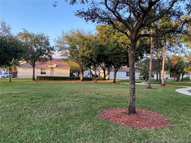 18822 SW 28th St, Miramar, FL 33029 - photo 5