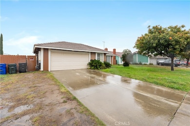 554 W Mariposa Dr, Rialto, CA 92376 - photo 3