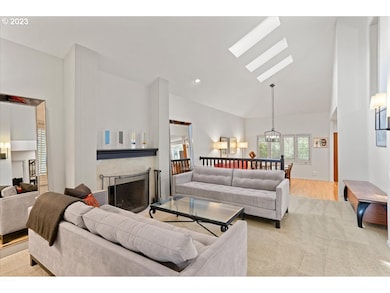 5726 Charles Cir, Lake Oswego, OR 97035 - photo 5