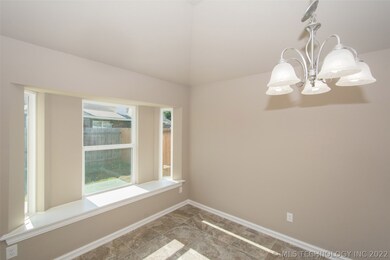 14635 S Maple Ave, Glenpool, OK 74033 - photo 6