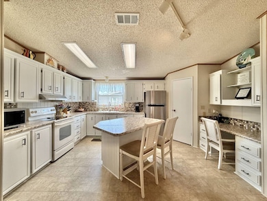 1024 47th Ave E, Bradenton, FL 34203 - photo 3