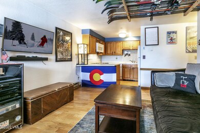 371 Nottingham Living Room