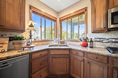 8738 Birch Brook Loop NW, Pickerington, OH 43147 - photo 3