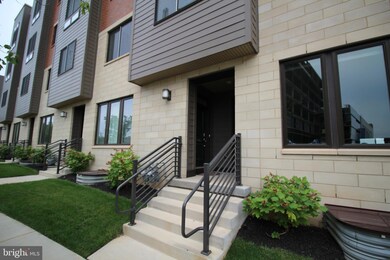 1007 Lakeview Ct, King of Prussia, PA 19406 - photo 2