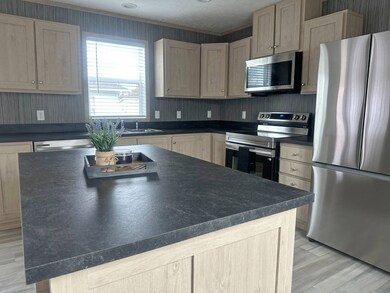 14876 Washington Rd unit 155, West Burlington, IA 52655 - photo 5