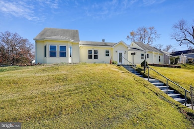 3201 Nottage Ln, Falls Church, VA 22042 - photo 7