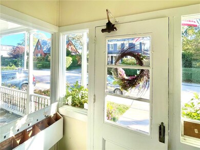 14 Dresser St unit 6, Newport, RI 02840 - photo 5