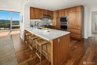 Bellevue Towers unit 3312, Bellevue, WA 98004 - photo 4