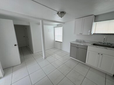 618 32nd St unit 4, West Palm Beach, FL 33407 - photo 3