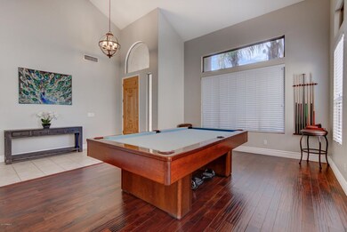 2066 E Buena Vista Dr-11